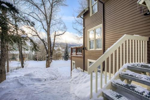 Great Raven Chalet