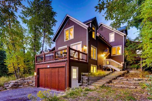 Great Raven Chalet