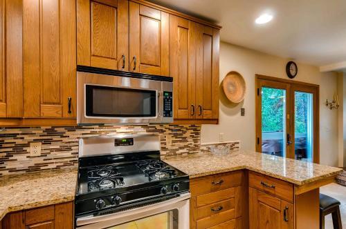 Great Raven Chalet