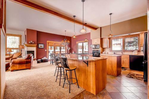 Bystone Villa Retreat