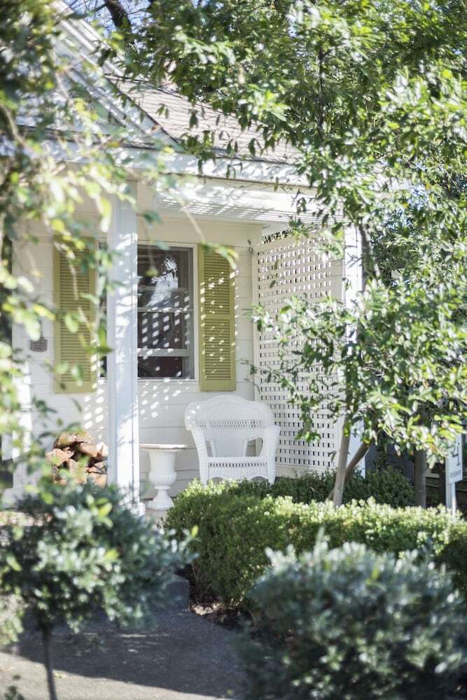 Bed & Breakfast Cottage Grove Inn