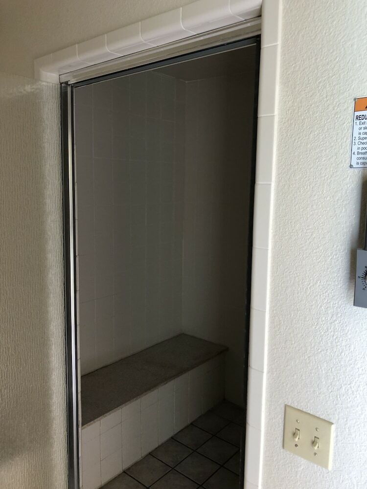 Hotel Cloverdale Wine Country Inn & Suites