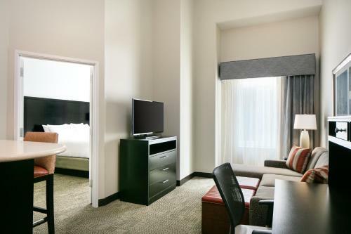 Hotel Staybridge Suites Des Moines Downtown