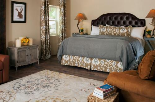 Posada Antlers On The Creek Bed & Breakfast