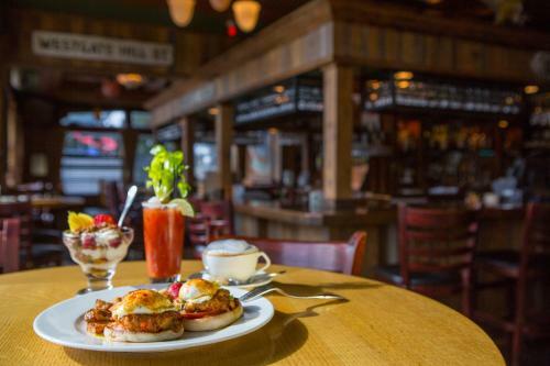 Mcmenamins Gearhart Hotel