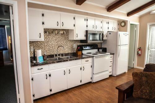 57310 Eagle Pass Rd Home