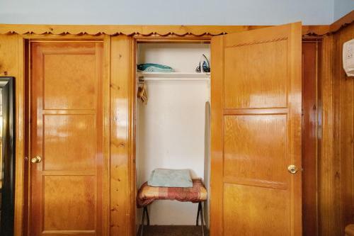 Oyo Kern Lodge, Kernville