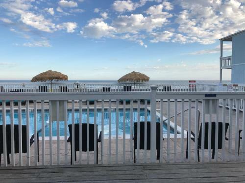 Hotel Ocean Surf Resort