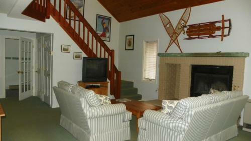 Deer Park 9, North Woodstock