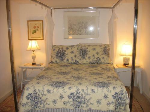 Bed & Breakfast The 1720 House
