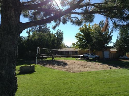 Hotel Rainbows End Resort