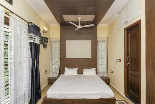 Whitehouse Homestay