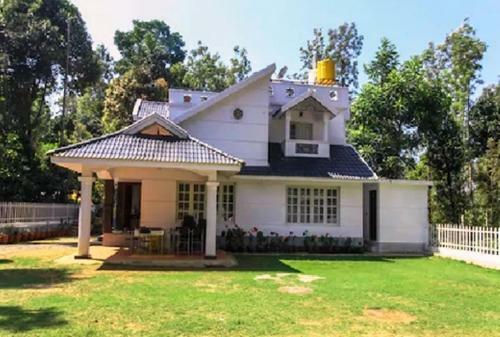 Whitehouse Homestay