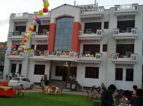 Hotel Narayan Palace