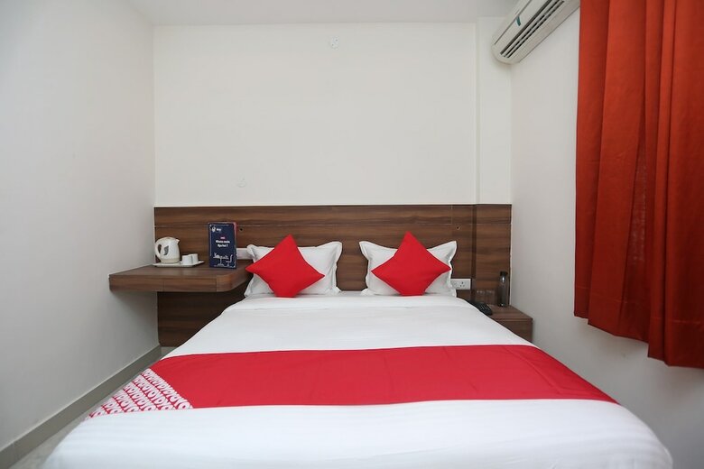 Hotel Oyo 18533 Tulip Inn