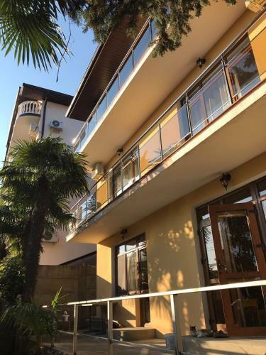 Hostal Guest House Iris