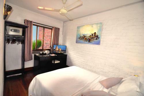 Rova Hotel