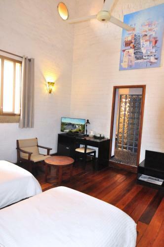Rova Hotel