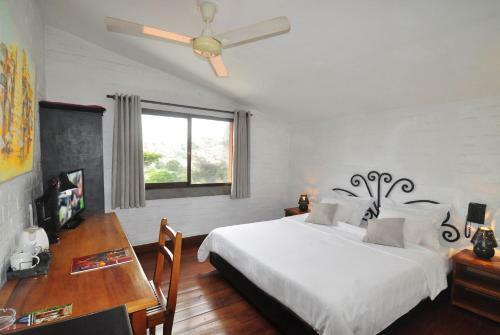 Rova Hotel