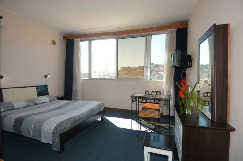 Aina Hotel