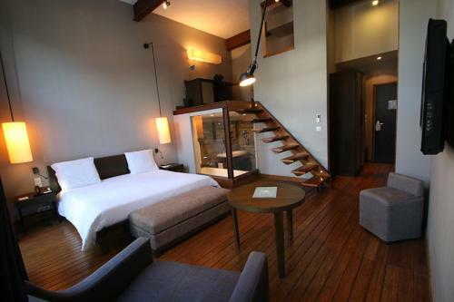 Le Louvre Hotel & Spa