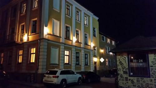 Hostal Knights Court