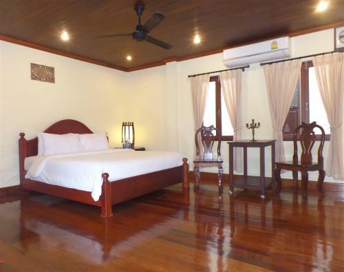 Hostal Peninsula Villas