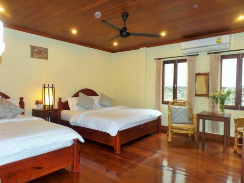 Hostal Peninsula Villas