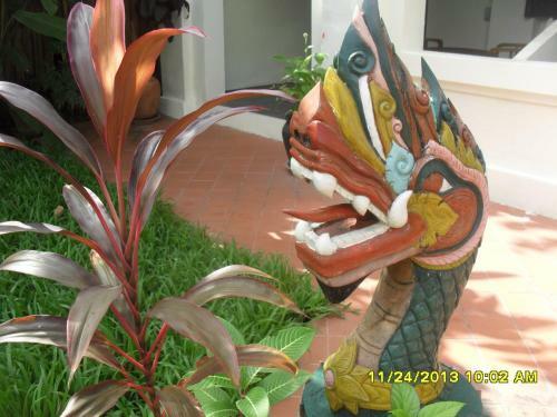 Hostal Sayo Naga Guesthouse