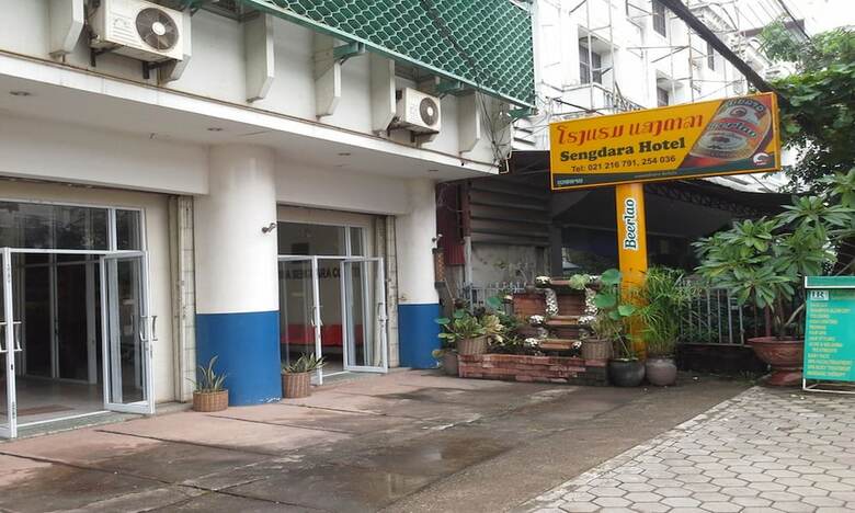 Hostal Sengdara Hotel