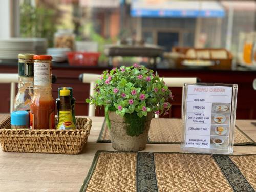 Lao Silk Hotel
