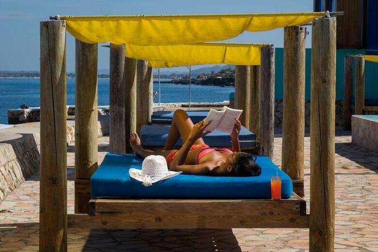 Hotel Samsara Cliff Resort & Spa