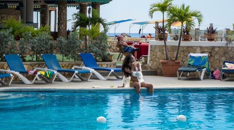 Hotel Samsara Cliff Resort & Spa