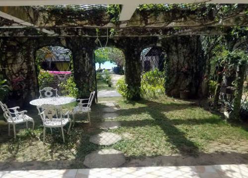 Hotel Firefly Beach Cottages