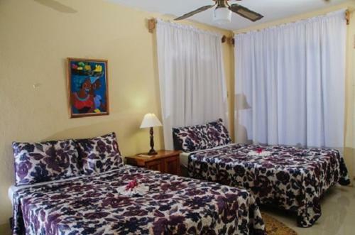 Hotel Firefly Beach Cottages