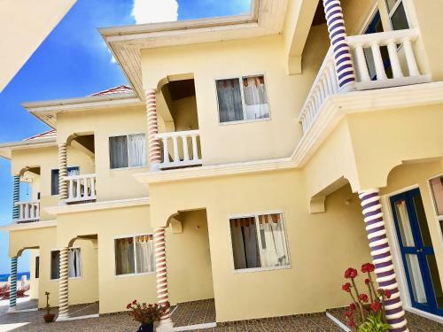 Hostal Taino Cove