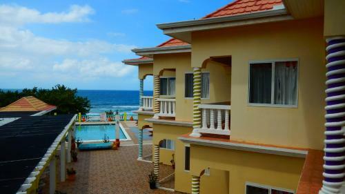 Hostal Taino Cove