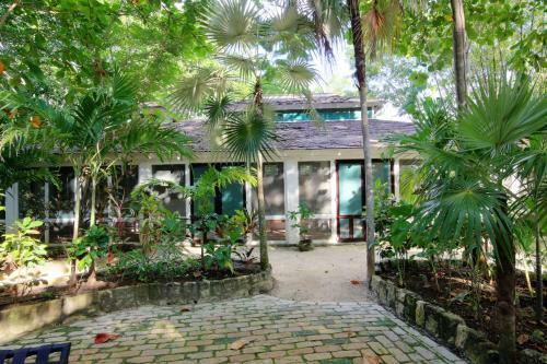 Hostal Tingalaya's Retreat