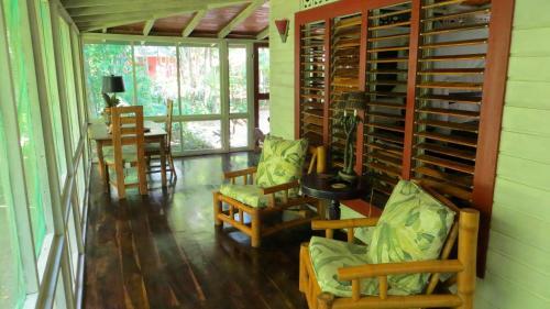 Hostal Tingalaya's Retreat