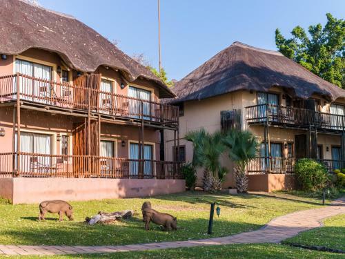 Hotel Chobe Marina Lodge