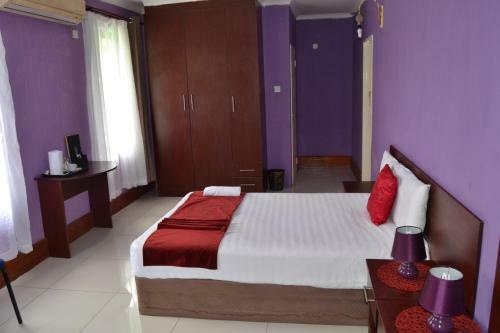 Hotel Tlou Resort