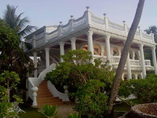Hotel Blue Crystal Beach Resort