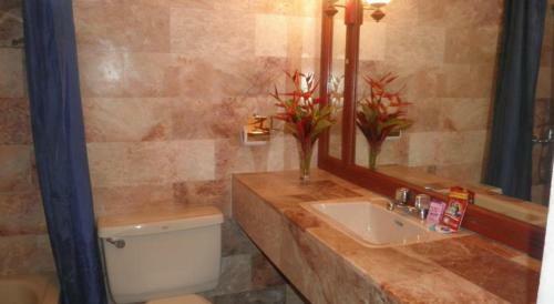 Hotel Blue Crystal Beach Resort