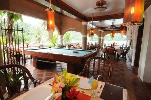 Hotel Blue Crystal Beach Resort