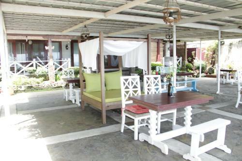 Joaquin's Bed And Breakfast