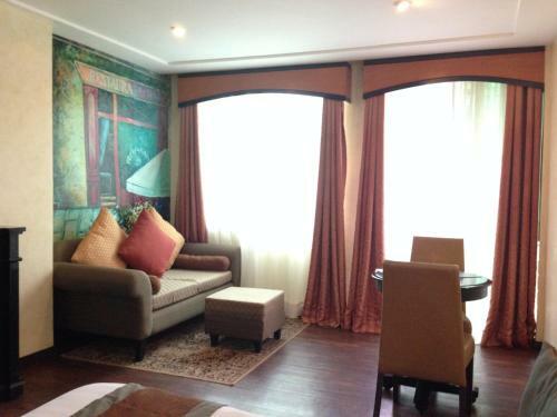 Lee Boutique Hotel