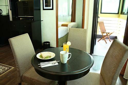 Lee Boutique Hotel