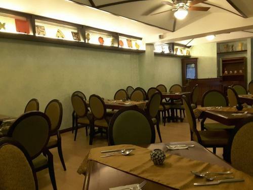 Lee Boutique Hotel