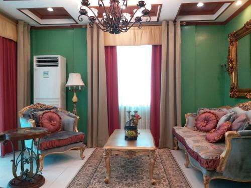Lee Boutique Hotel