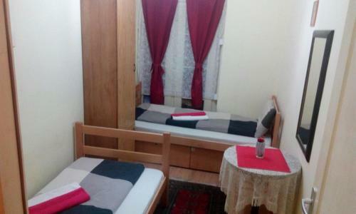 Hostel King